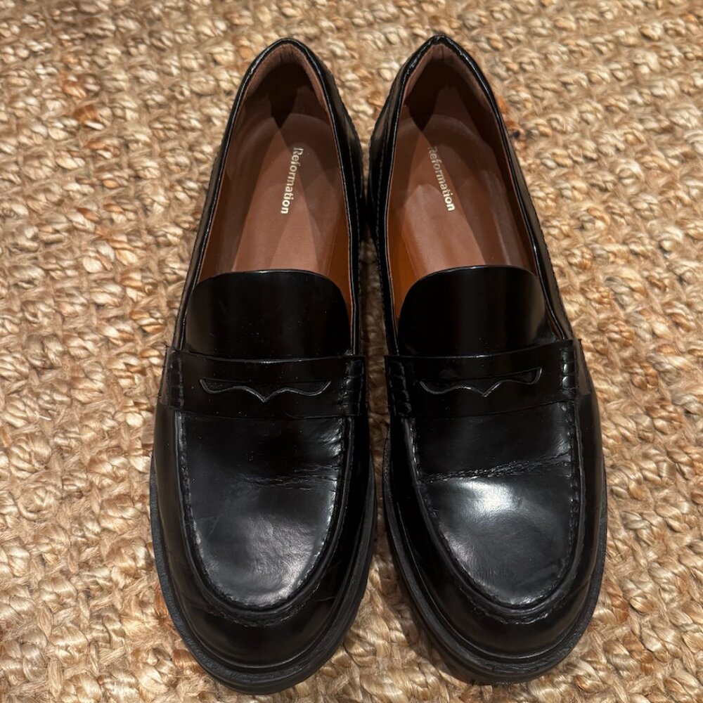 Reformation Agathea black leather lugg sole loafers - size 10